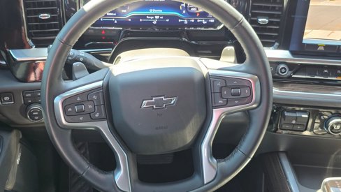 Used 2025 Chevrolet Silverado 1500 LT Trail Boss w/ Convenience Package II image 10