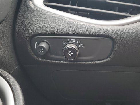 Used 2024 Chevrolet Malibu LT image 29