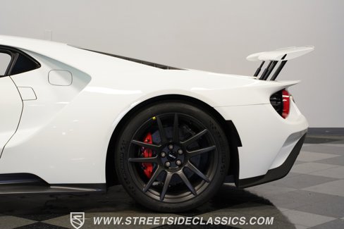 Used 2017 Ford GT image 26