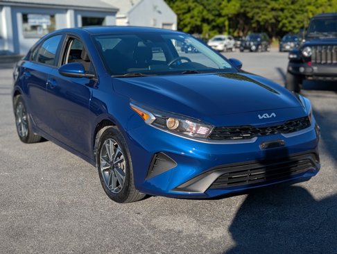 Used 2023 Kia Forte LXS image 11