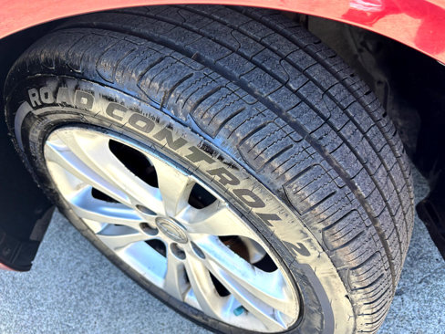 Used 2015 Chrysler 200 Limited image 10