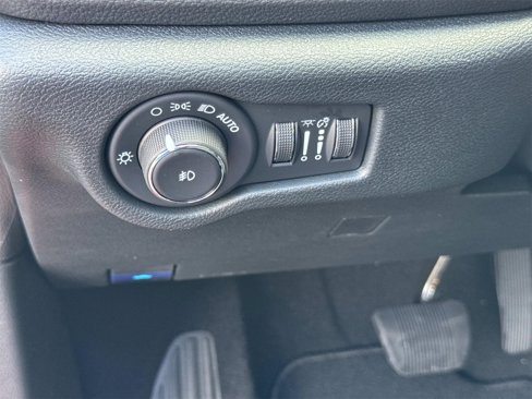 New 2026 Chrysler Pacifica Select image 27
