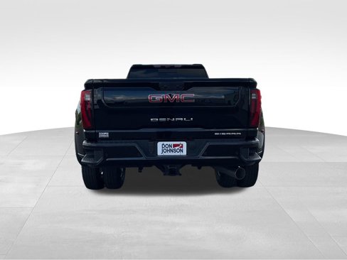 New 2026 GMC Sierra 3500 Denali w/ Denali Reserve Package image 28