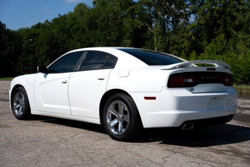 Used 2013 Dodge Charger SXT w/ Sport Appearance Group image 4