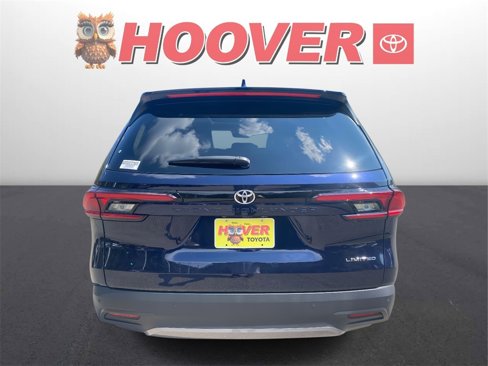Used 2025 Toyota Grand Highlander FWD image 3