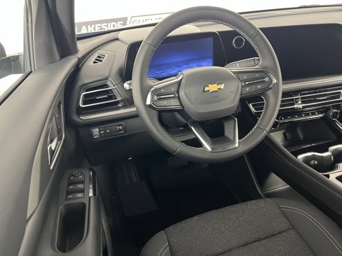 New 2025 Chevrolet Traverse LT w/ LPO, Floor Liner Package image 18