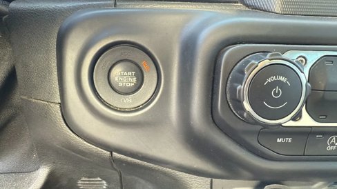 Used 2020 Jeep Wrangler Sport image 22