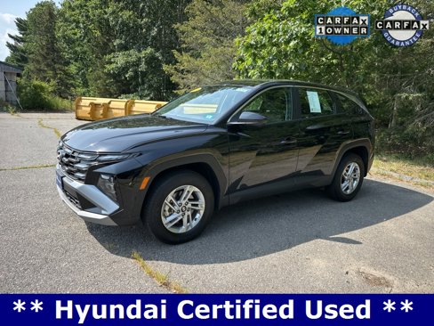 Certified 2025 Hyundai Tucson SE image 1