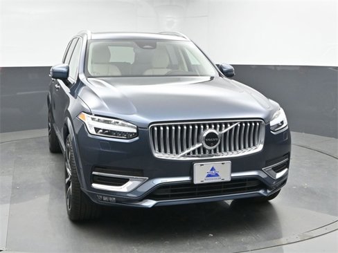 Used 2025 Volvo XC90 B6 Plus w/ Protection Package Premier image 2