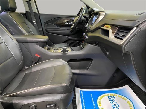 Used 2019 GMC Terrain Denali w/ Advanced Safety Package image 25