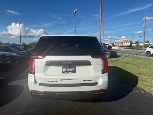 Used 2024 GMC Yukon XL AT4 w/ Technology Package image 4