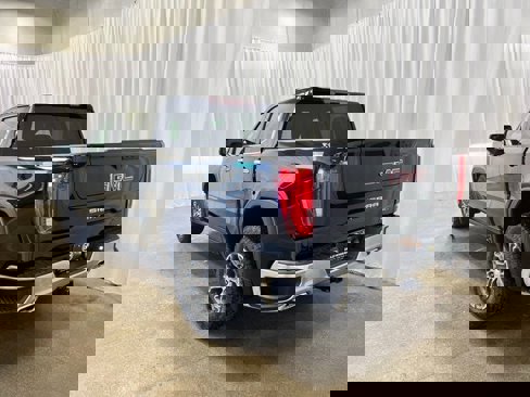 New 2026 GMC Sierra 1500 SLT w/ X31 Off-Road Package image 17