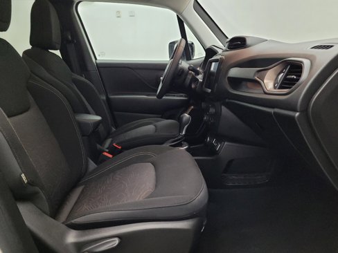 Used 2023 Jeep Renegade Latitude w/ Sun/Sound Group image 21