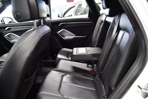 Used 2025 Audi Q3 2.0T Premium image 12