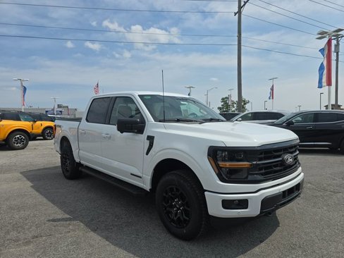 New 2025 Ford F150 XLT image 3