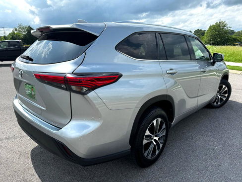 Used 2020 Toyota Highlander XLE image 5