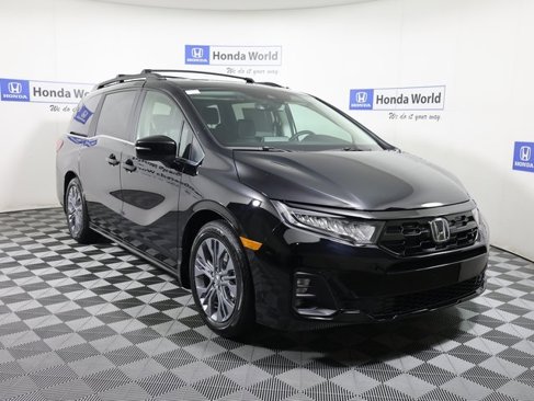New 2026 Honda Odyssey Touring image 3