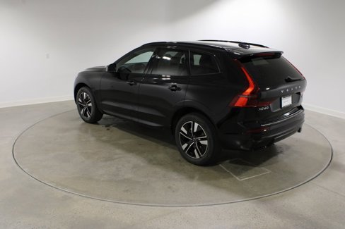 New 2026 Volvo XC60 B5 Core w/ Protection Package Premier image 3