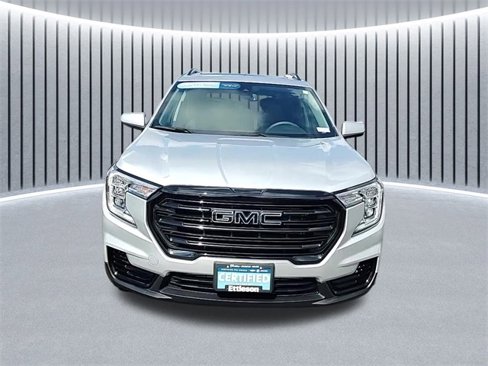Used 2022 GMC Terrain SLE w/ Driver Convenience Package image 11