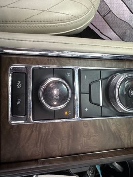 Used 2018 Ford Expedition Max Platinum image 17
