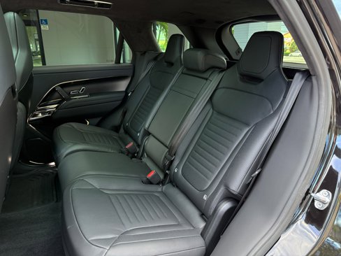 Used 2024 Land Rover Range Rover Sport image 34