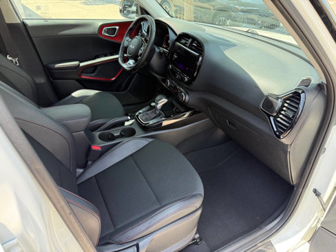 Used 2023 Kia Soul GT-Line image 26