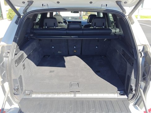 Used 2025 BMW X5 xDrive50e image 28