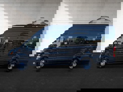 Used 2023 Ford Transit 350 XL image 7