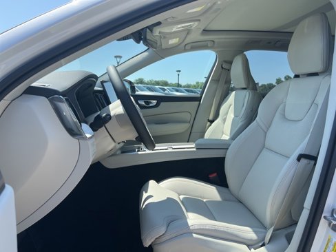 New 2026 Volvo XC60 T8 Ultra image 14