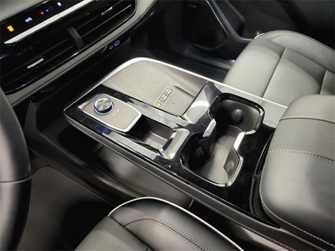 Used 2025 Buick Enclave Preferred image 34