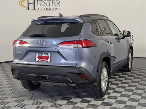 Used 2024 Toyota Corolla Cross LE image 7