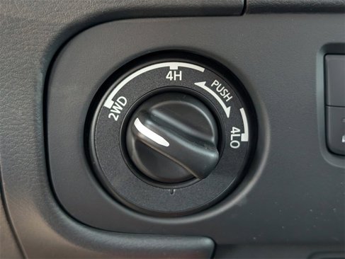 New 2025 Nissan Frontier PRO-4X w/ Pro Convenience Package image 28