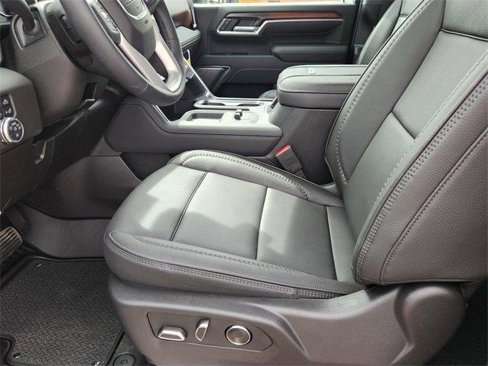 New 2025 GMC Sierra 2500 Denali w/ Denali Reserve Package image 6
