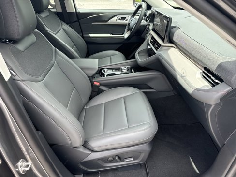 New 2025 Ford Explorer Active w/ Active Comfort Package image 14