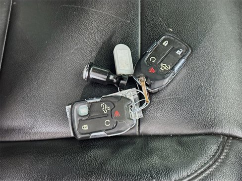 Used 2020 Chevrolet Silverado 1500 RST image 33
