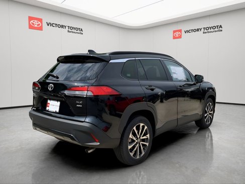 New 2025 Toyota Corolla Cross XLE image 4
