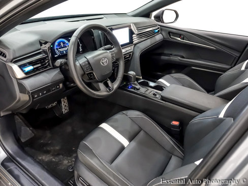 Used 2025 Toyota Camry SE image 14