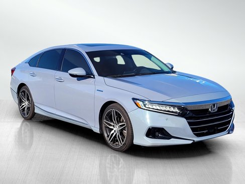 Used 2022 Honda Accord Touring image 3