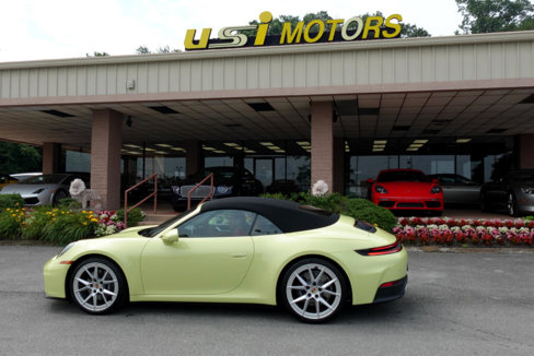 Used 2025 Porsche 911 Carrera image 4