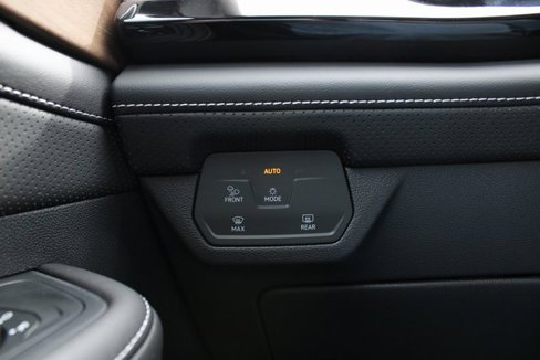 New 2026 Volkswagen Atlas SE image 20