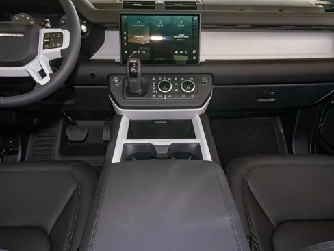 New 2025 Land Rover Defender 110 S image 26