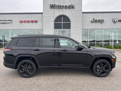 Used 2023 Jeep Grand Cherokee L Laredo image 9