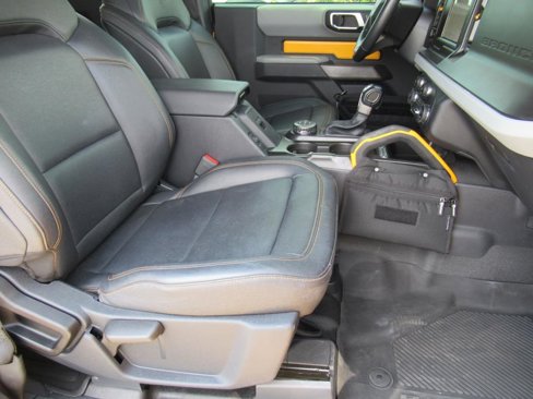 Used 2021 Ford Bronco Badlands image 13