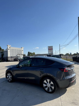 Used 2020 Tesla Model Y Long Range image 11