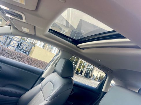 Used 2025 Honda HR-V EX-L image 16