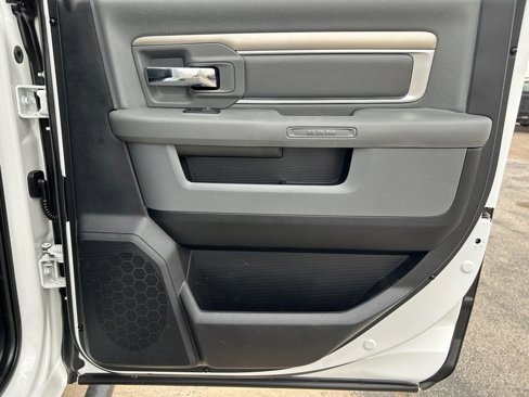 Used 2015 RAM 3500 Big Horn image 14