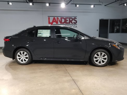 New 2025 Toyota Corolla LE image 8