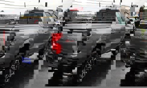 Used 2023 Chevrolet Colorado Z71 image 6