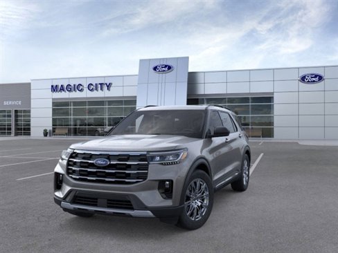 Used 2025 Ford Explorer Active w/ Active Comfort Package image 2