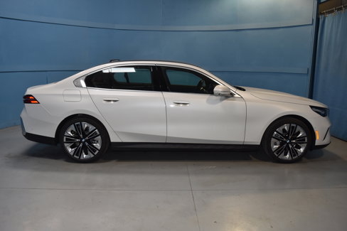 New 2026 BMW 530i xDrive w/ Executive Package image 16